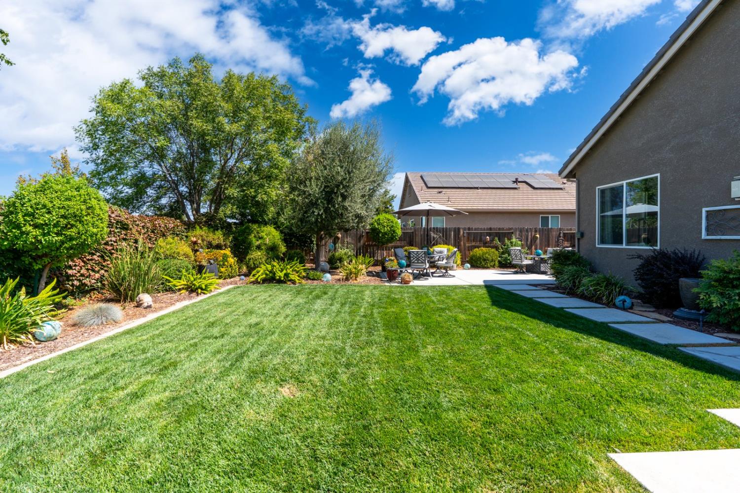 Los Banos, California 93635, United States, 3 Bedrooms Bedrooms, ,2 BathroomsBathrooms,Residential,Active,236557