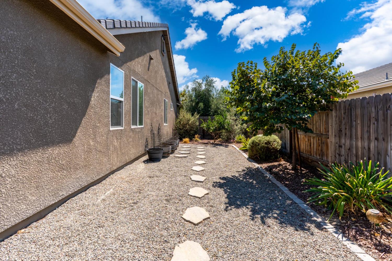 Los Banos, California 93635, United States, 3 Bedrooms Bedrooms, ,2 BathroomsBathrooms,Residential,Active,236557