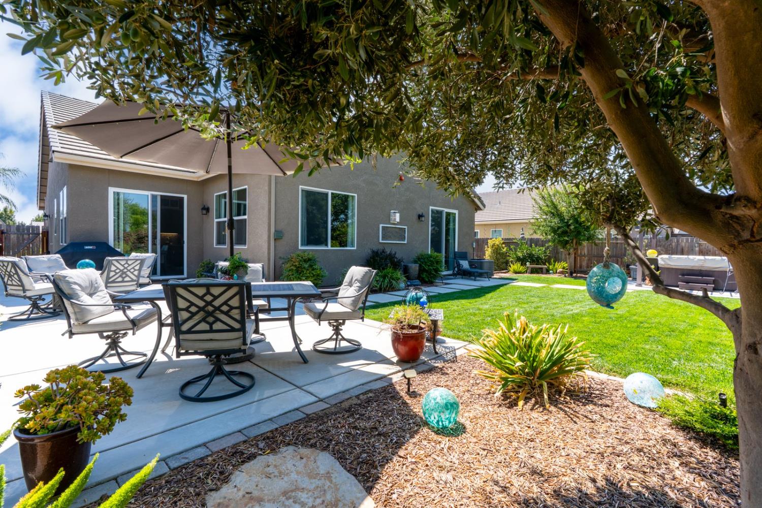 Los Banos, California 93635, United States, 3 Bedrooms Bedrooms, ,2 BathroomsBathrooms,Residential,Active,236557