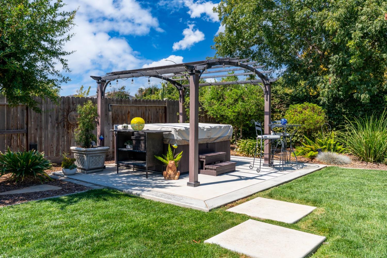 Los Banos, California 93635, United States, 3 Bedrooms Bedrooms, ,2 BathroomsBathrooms,Residential,Active,236557