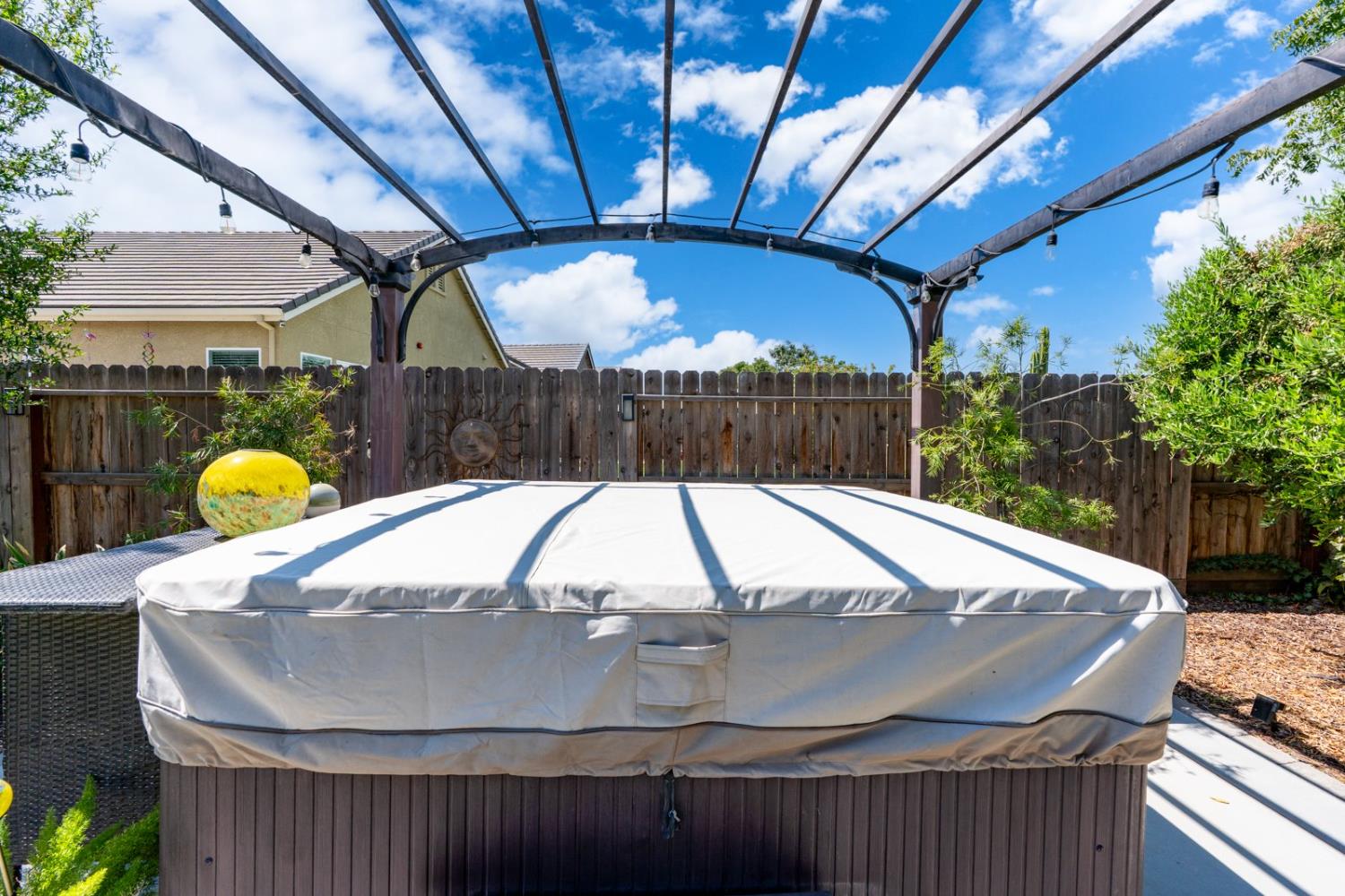 Los Banos, California 93635, United States, 3 Bedrooms Bedrooms, ,2 BathroomsBathrooms,Residential,Active,236557