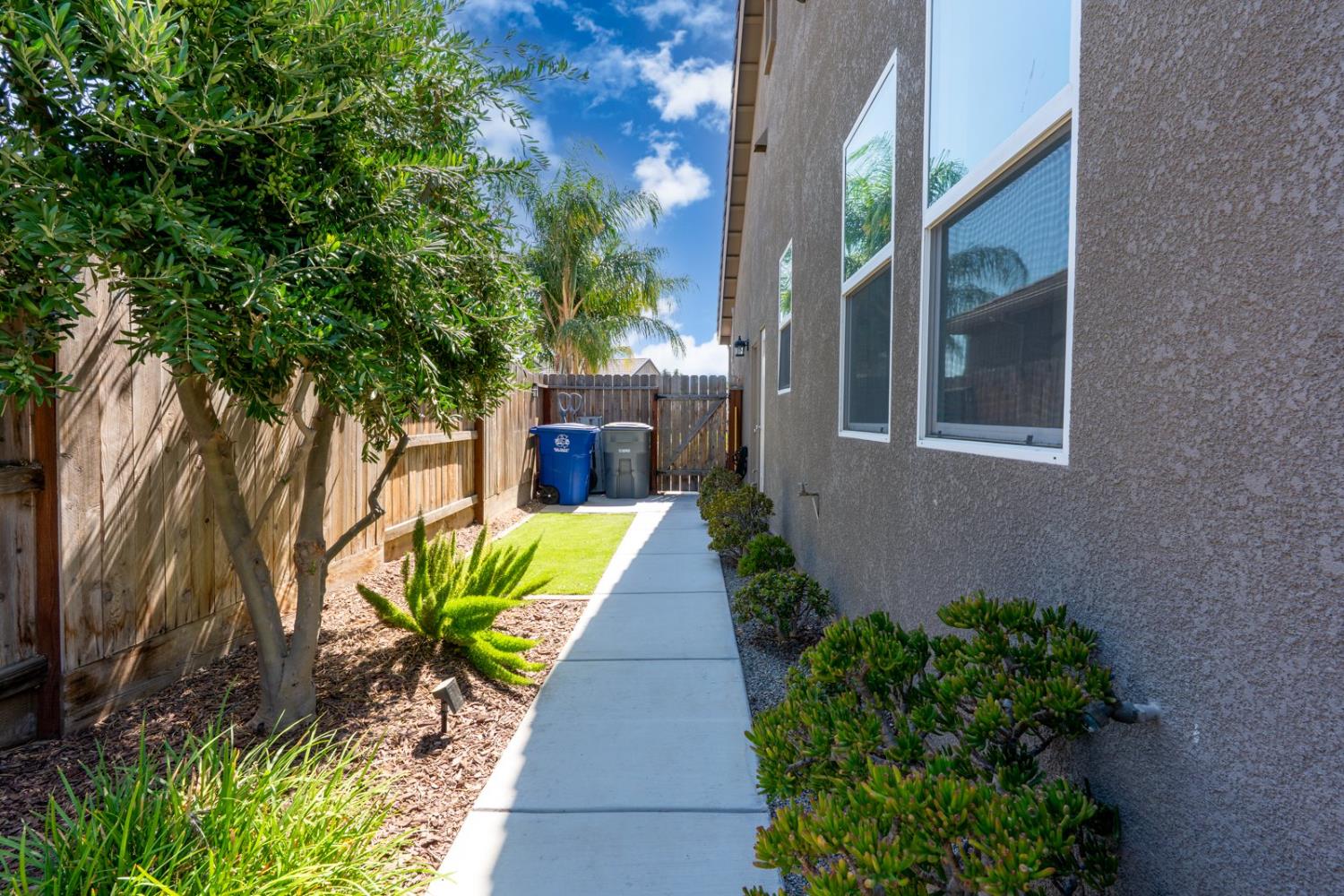 Los Banos, California 93635, United States, 3 Bedrooms Bedrooms, ,2 BathroomsBathrooms,Residential,Active,236557