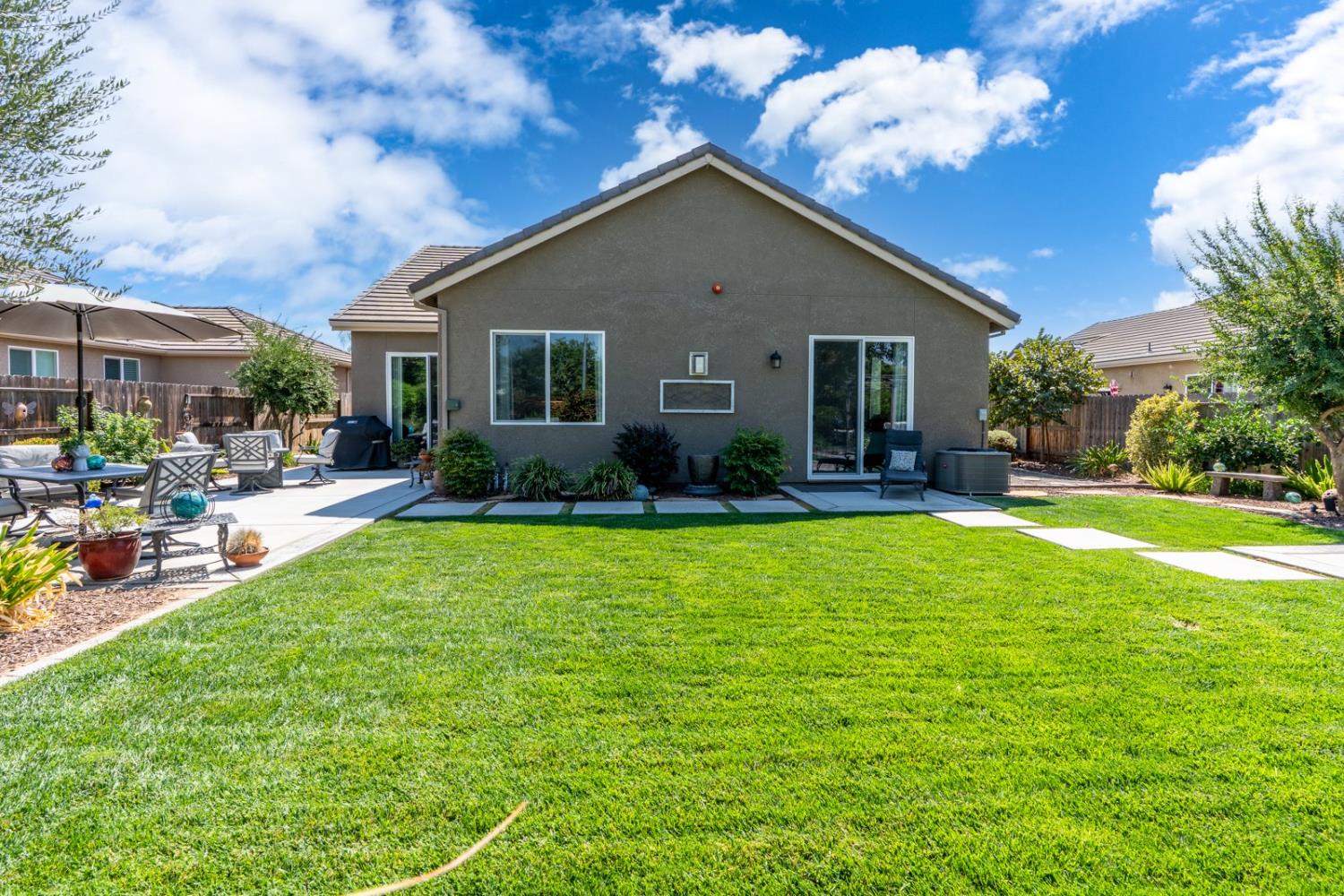 Los Banos, California 93635, United States, 3 Bedrooms Bedrooms, ,2 BathroomsBathrooms,Residential,Active,236557