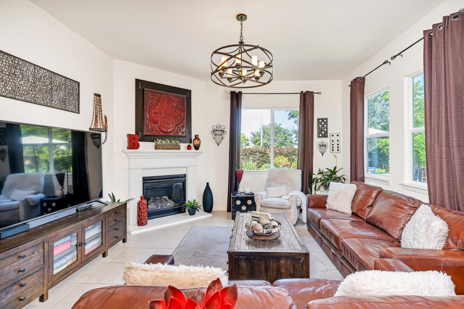 Los Banos, California 93635, United States, 3 Bedrooms Bedrooms, ,2 BathroomsBathrooms,Residential,Active,236557