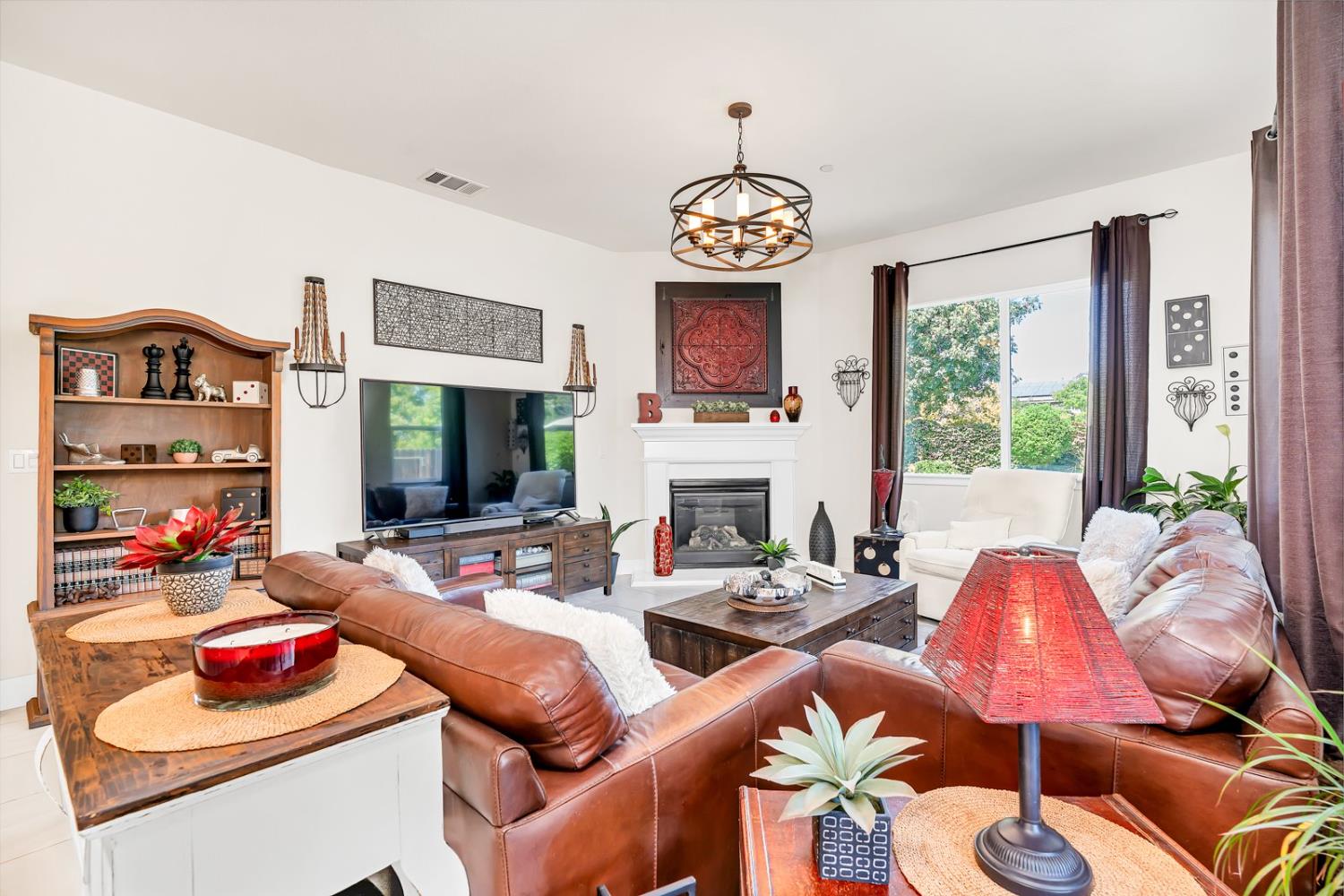 Los Banos, California 93635, United States, 3 Bedrooms Bedrooms, ,2 BathroomsBathrooms,Residential,Active,236557