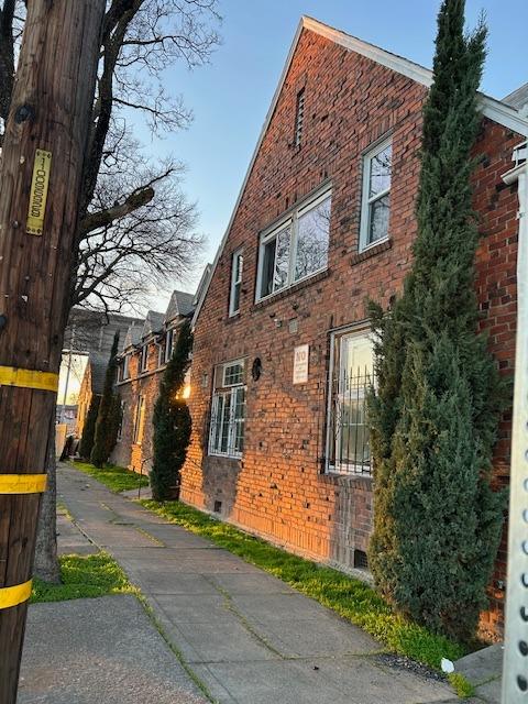315 N Sierra Nevada Street