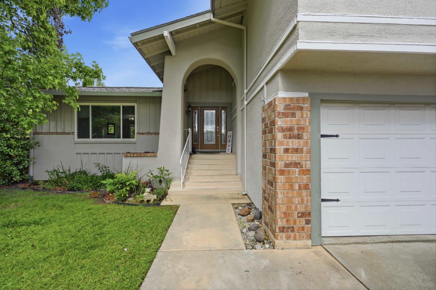 8008 Mesa Oak Way