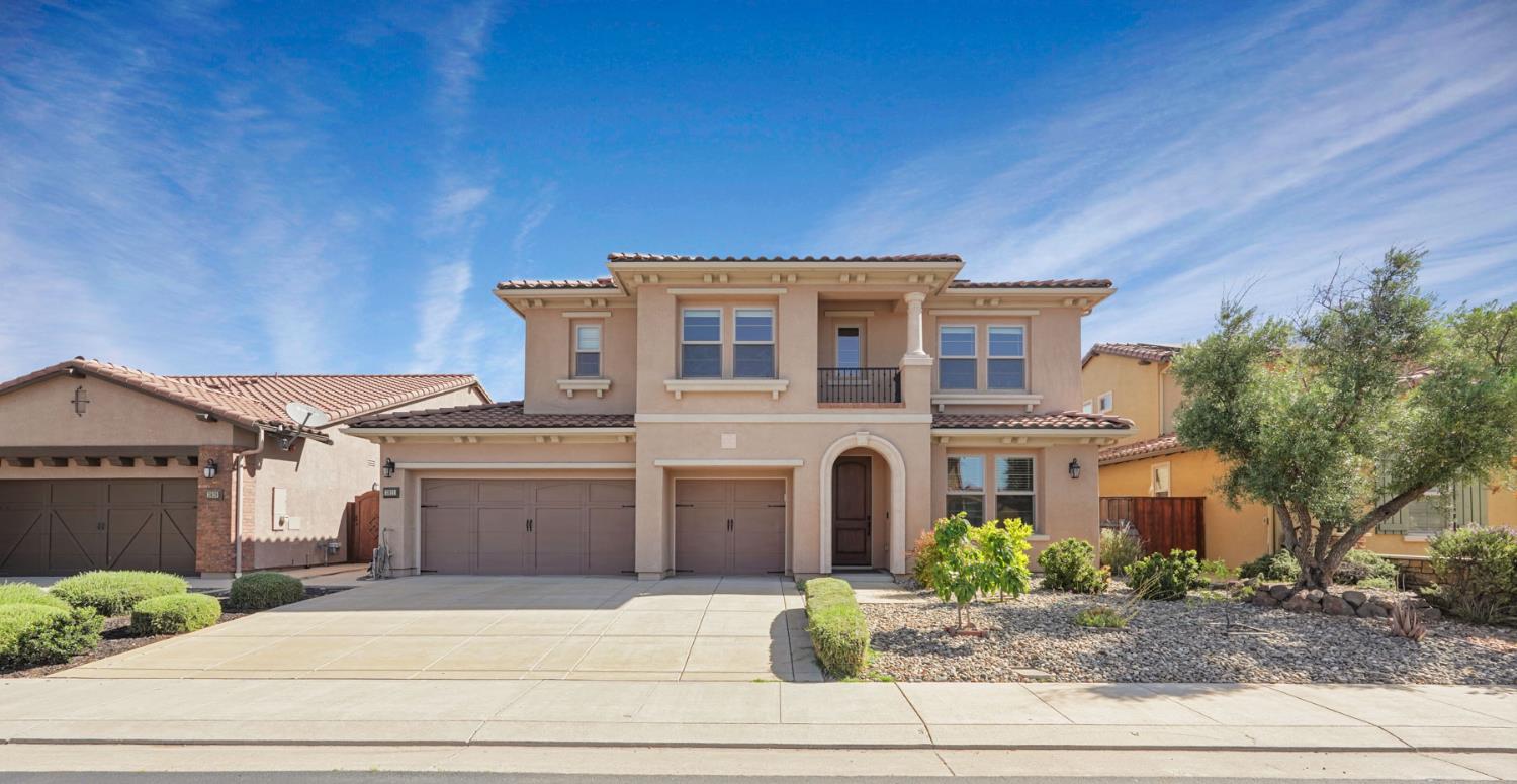 3821 Castellina Way
