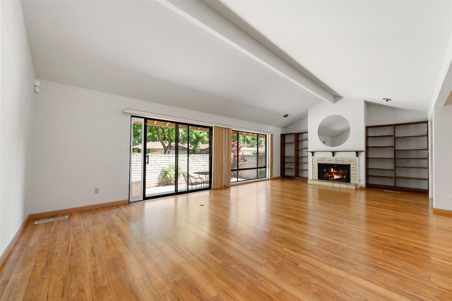 1202 Commons Drive