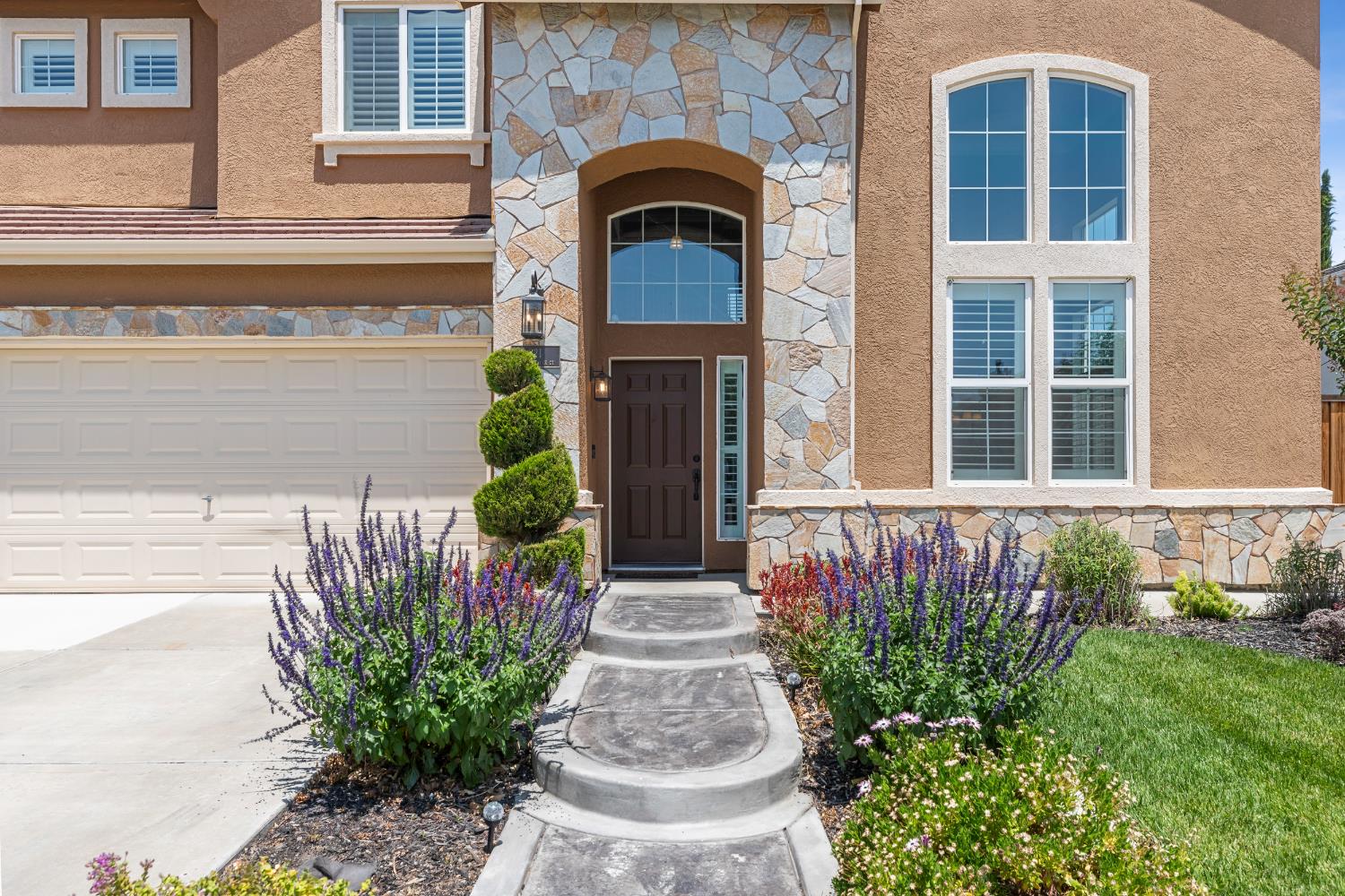 821 Autumn Creek Court