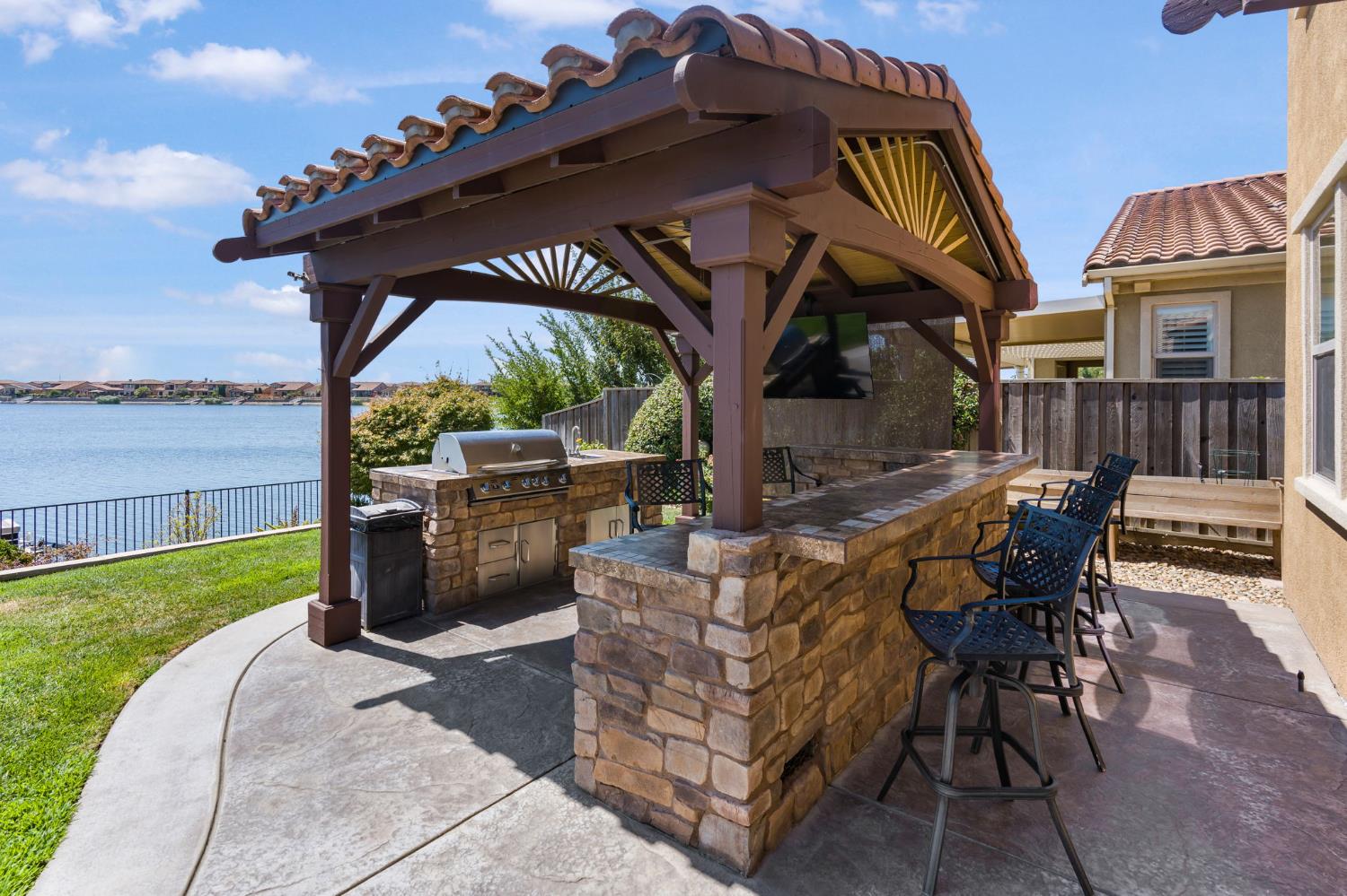 3998 Chiavari Way