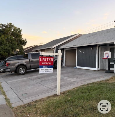 5824 41ST ST, SACRAMENTO, CA 95824 - Image 6b4b18f506bf70e7e03bdf8917bf985d/3720574636