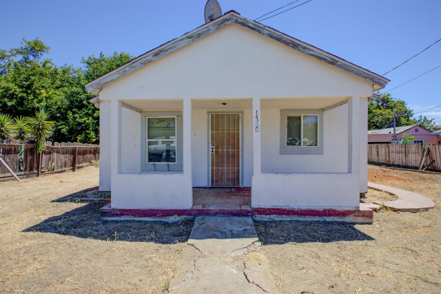 1720 Vernon Avenue