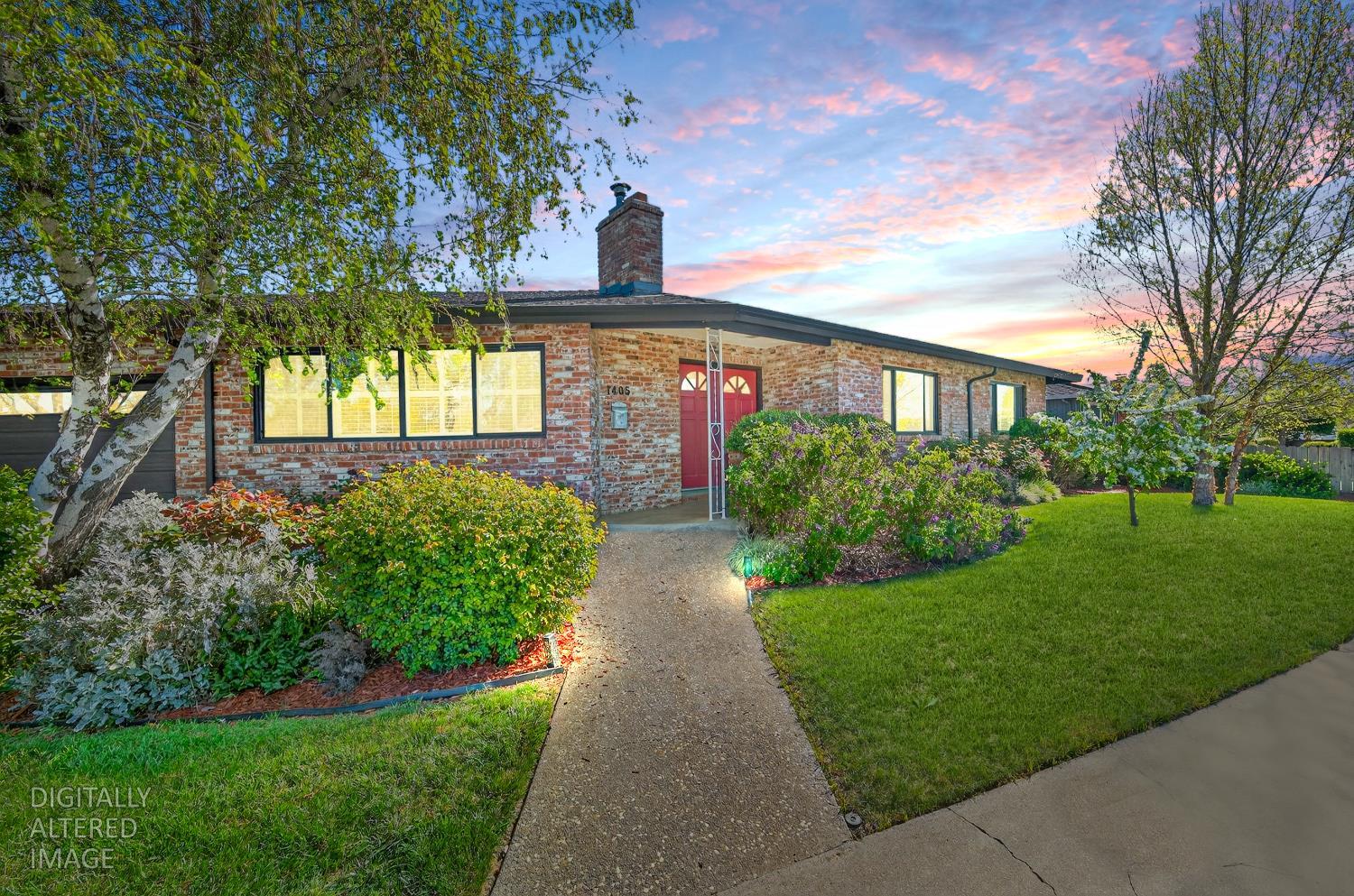 1405 Madrone Way