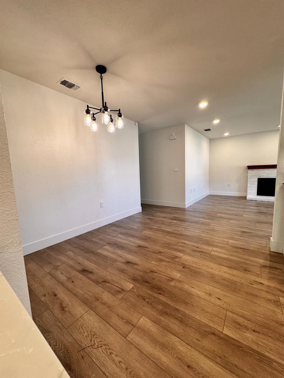 760 Craighton Avenue