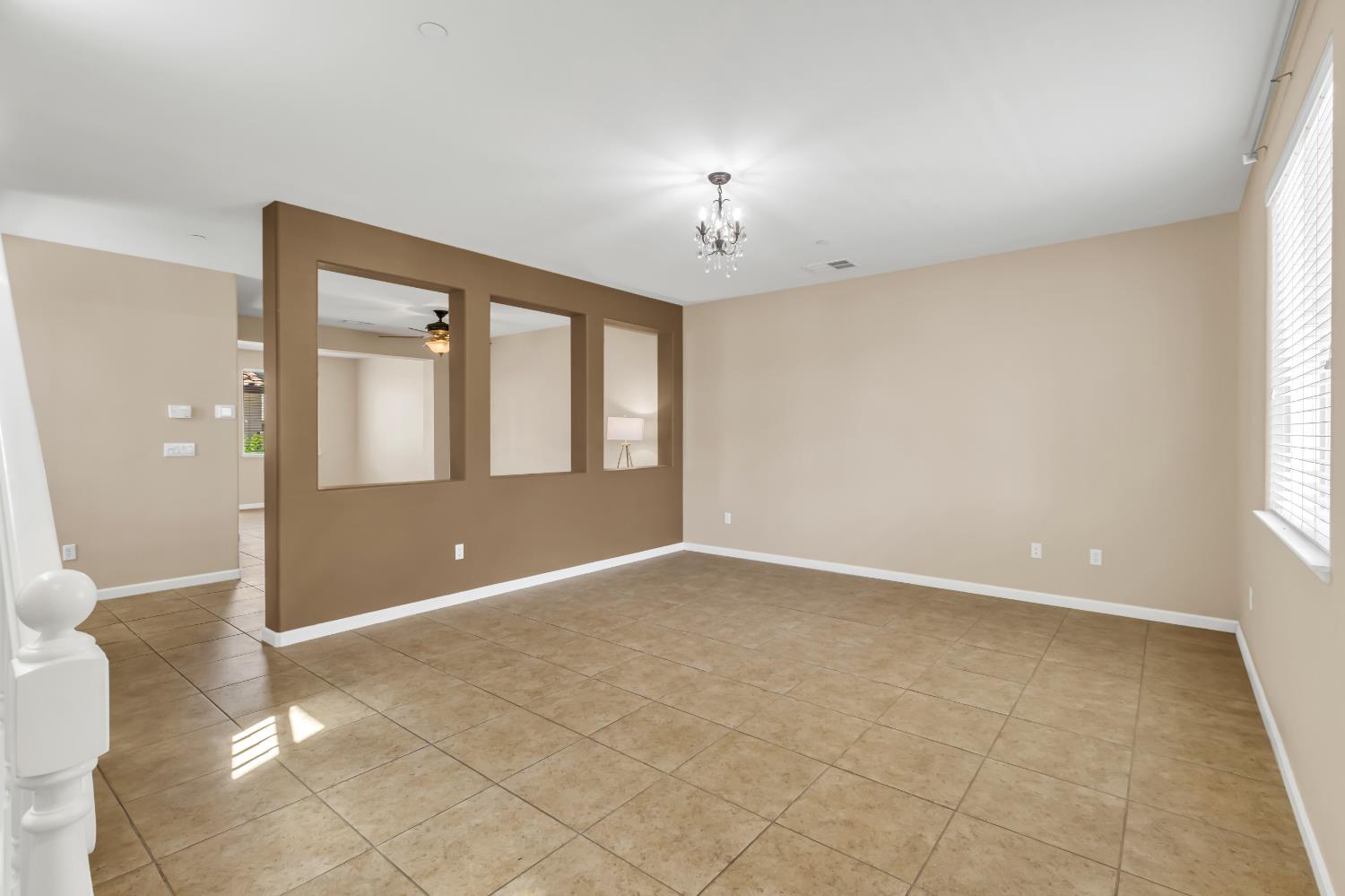 3009 Monument Drive