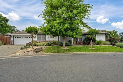 8000 Auburn Oaks Village Ln Citrus Heights CA 95610