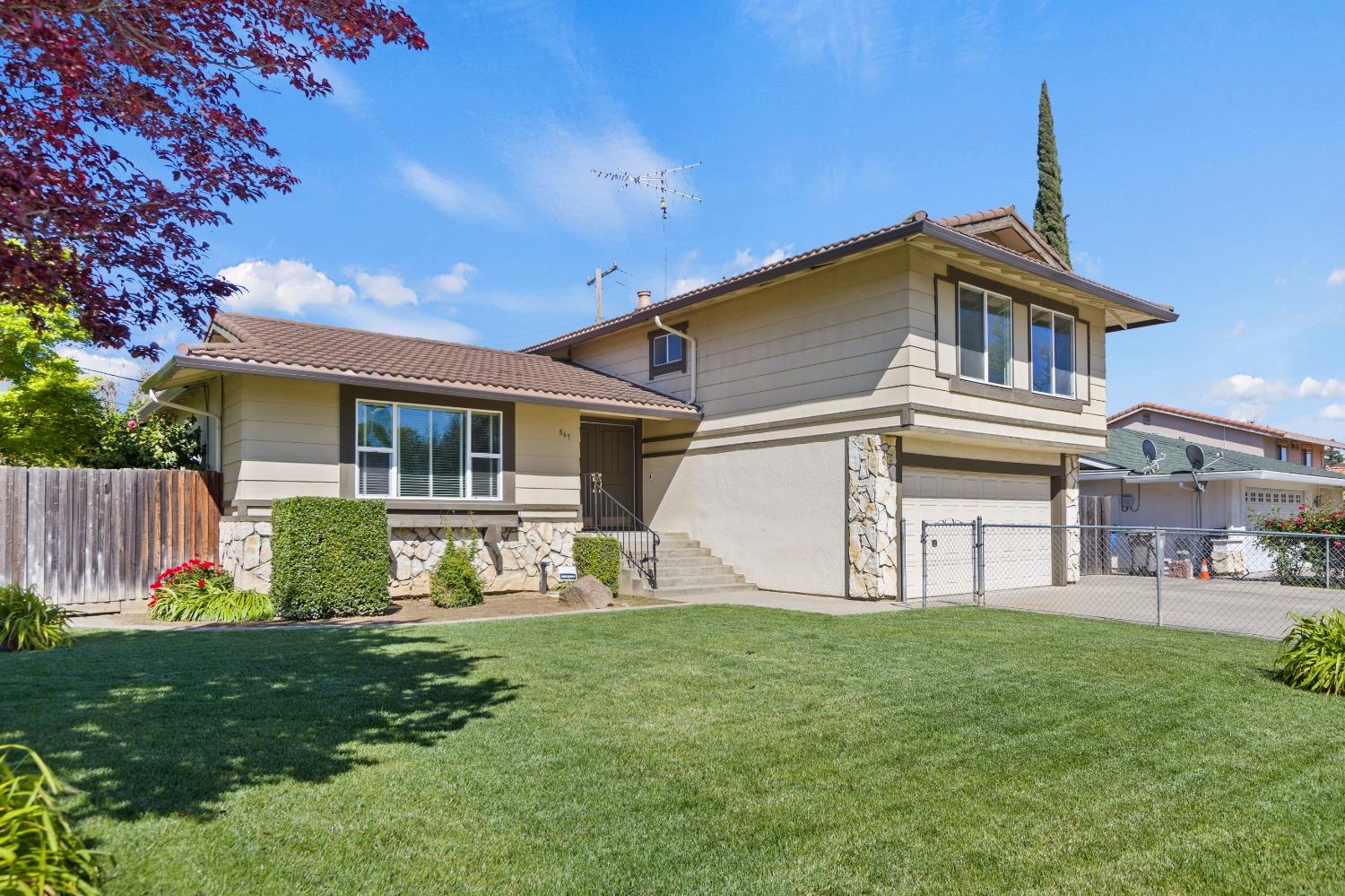 865 Regatta Drive