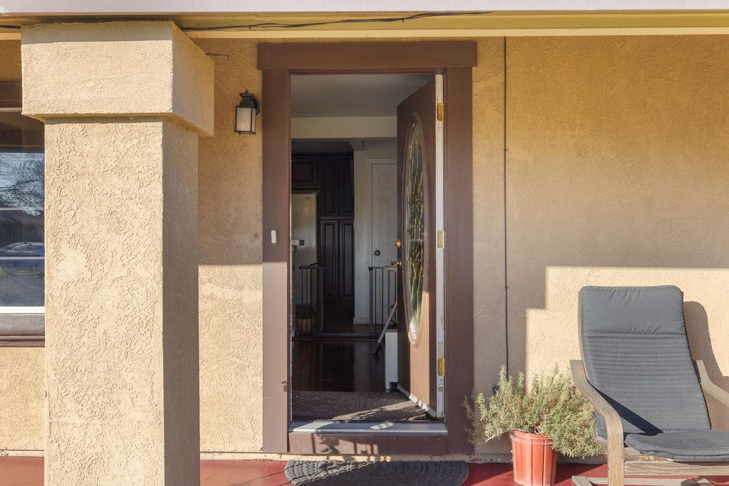 1409 Josephine Street