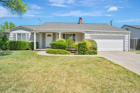 3005 La Via Way Sacramento CA 95825