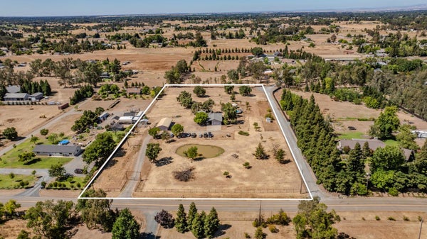 11811 WALMORT RD, WILTON, CA 95693 - Image 6bbb9e364d3cd33c7bb9b150e7033ef7/56932319