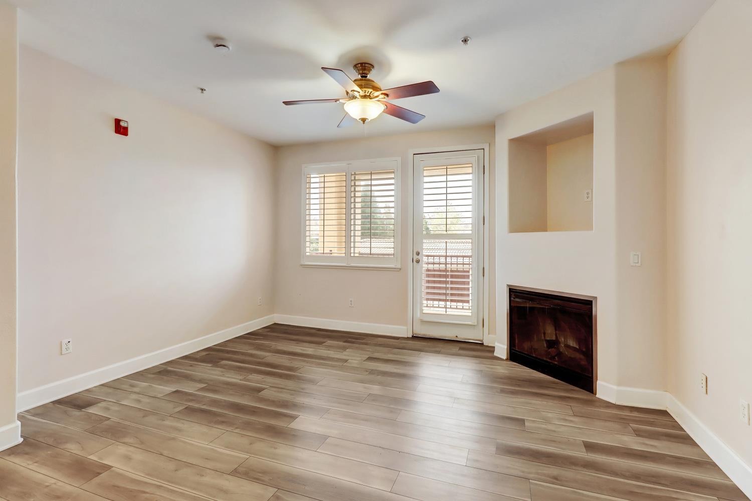 1501 Secret Ravine Parkway 324