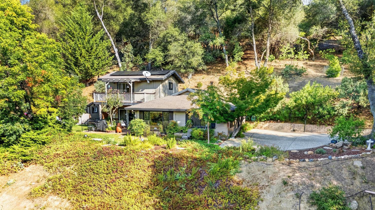 2120 Oak Leaf Court