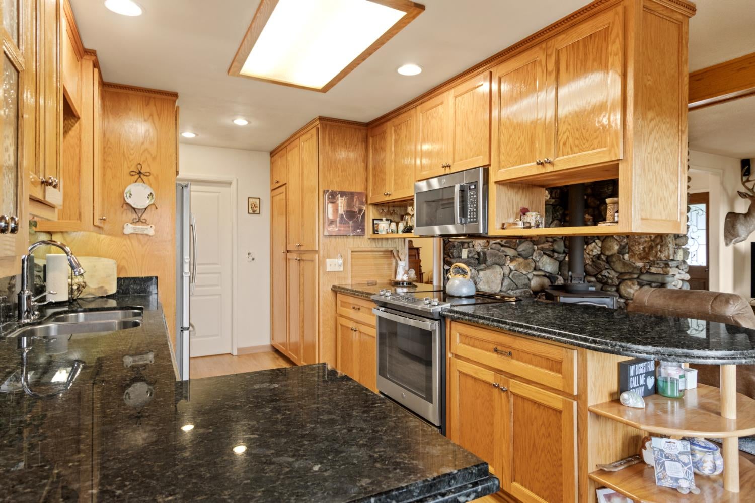 2120 Oak Leaf Court