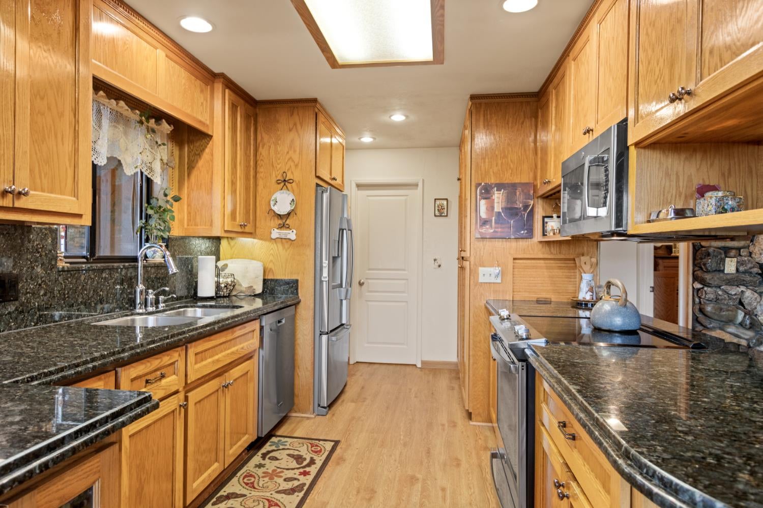 2120 Oak Leaf Court