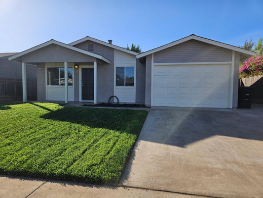12118 HERNANDEZ AVE, WATERFORD, CA 95386 - Image 6bbf4d2cbcf4fe5ddba9a48c6d5323d0/2343120760