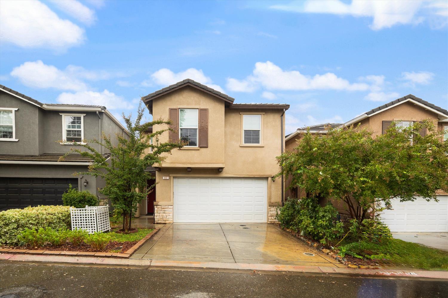 683 Loomis Circle