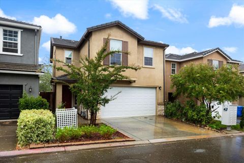 683 Loomis Circle Folsom CA 95630