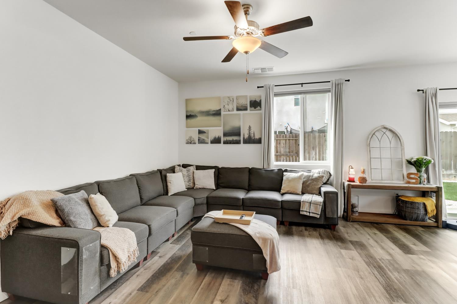 5608 Glowhaven Street