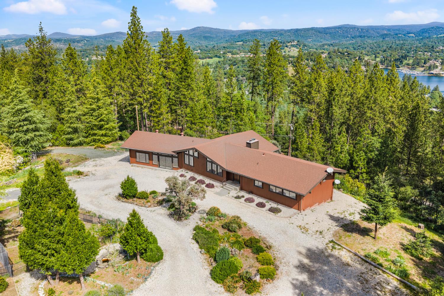 24717 Rodeo Flat Road