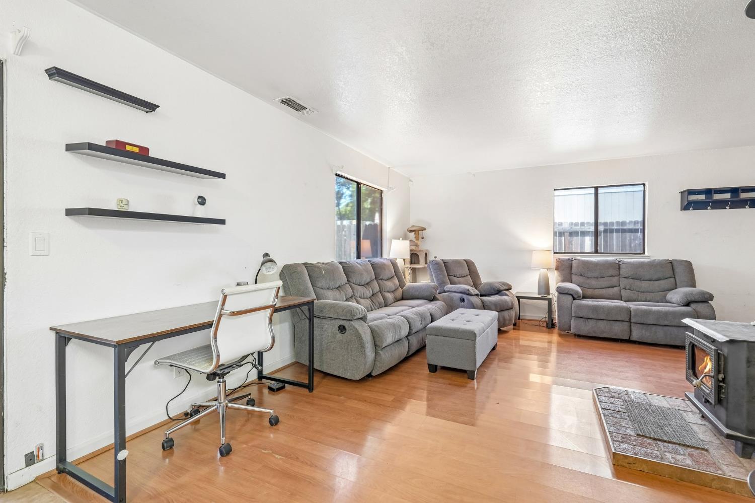 3349 Bow Mar Court
