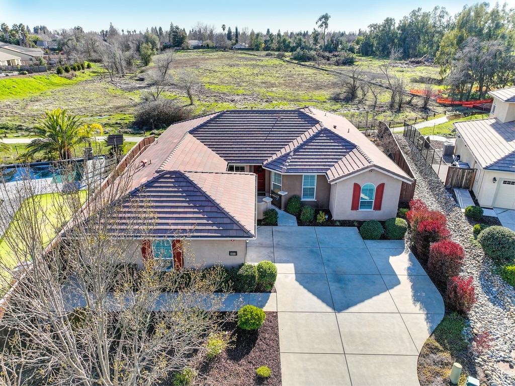 3635 Arden Villa Place
