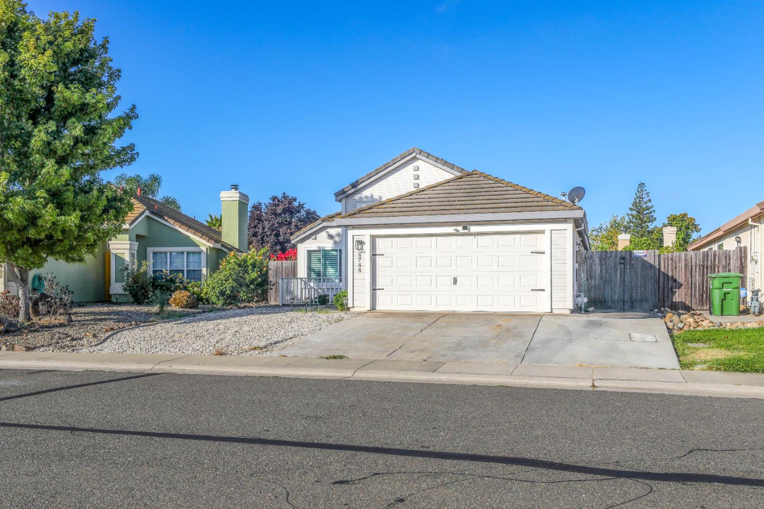 8788 Apricot Woods Way