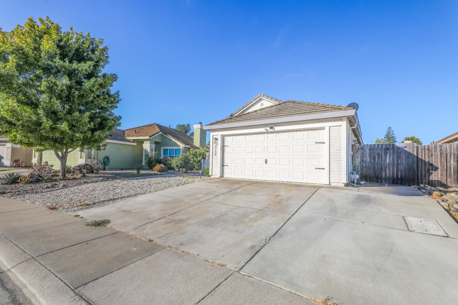 8788 Apricot Woods Way