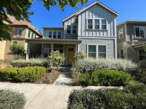 2056 Cannery Loop Davis CA 95616