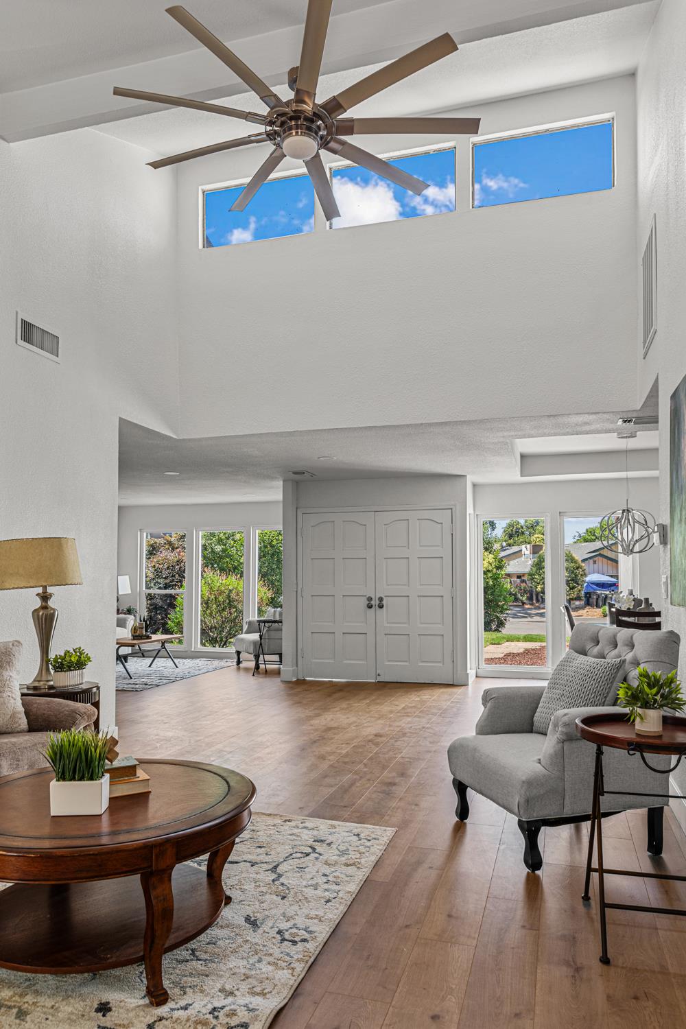 5121 Vista Del Oro Court
