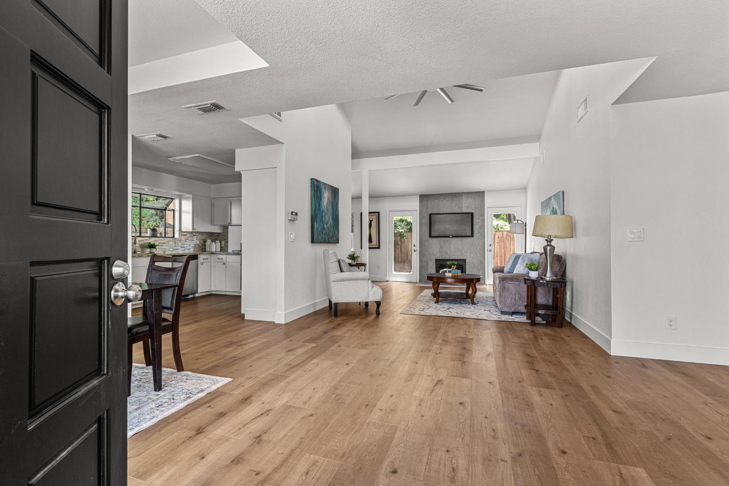 5121 Vista Del Oro Court