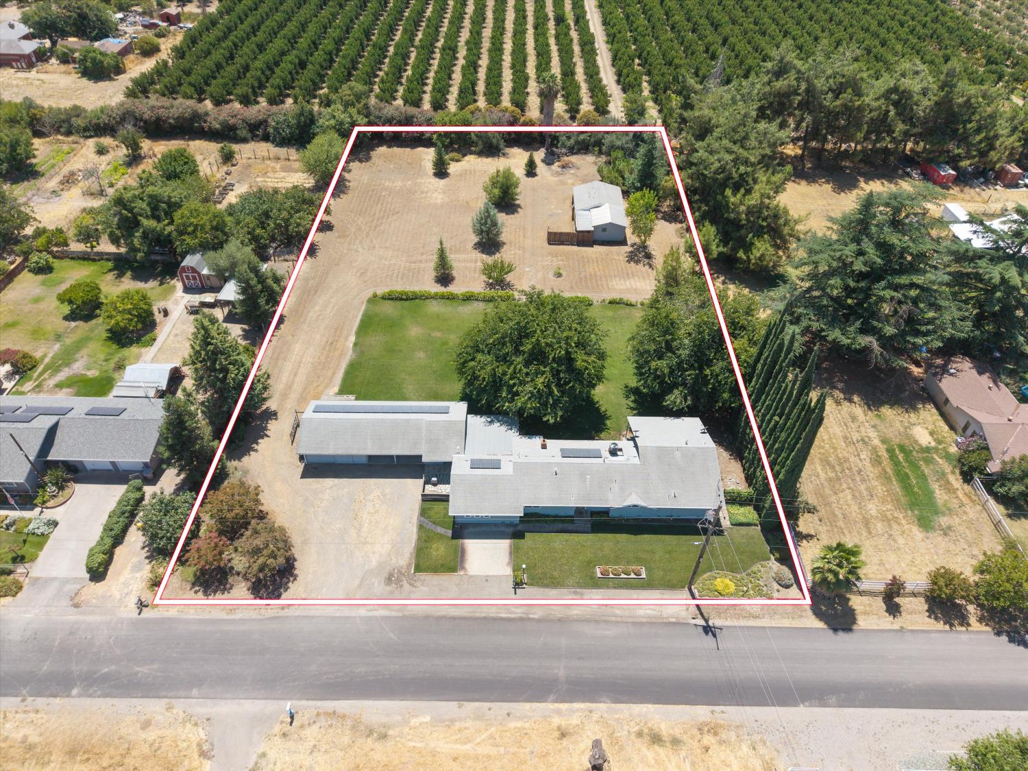 1710 Edwards Lane