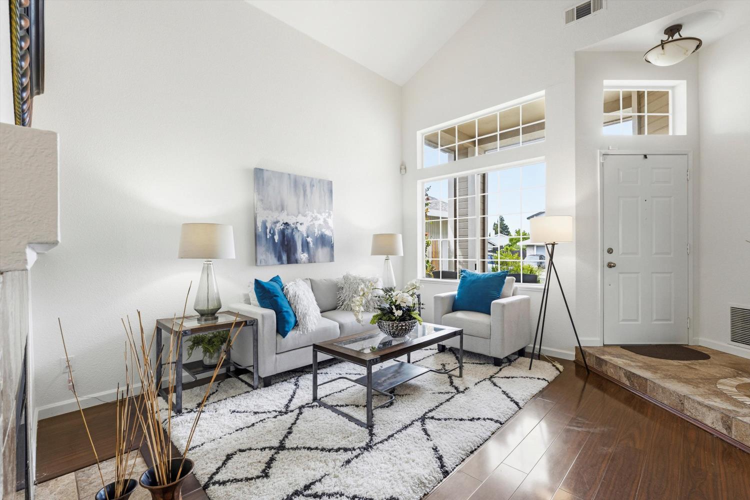 5566 Coral Creek Way