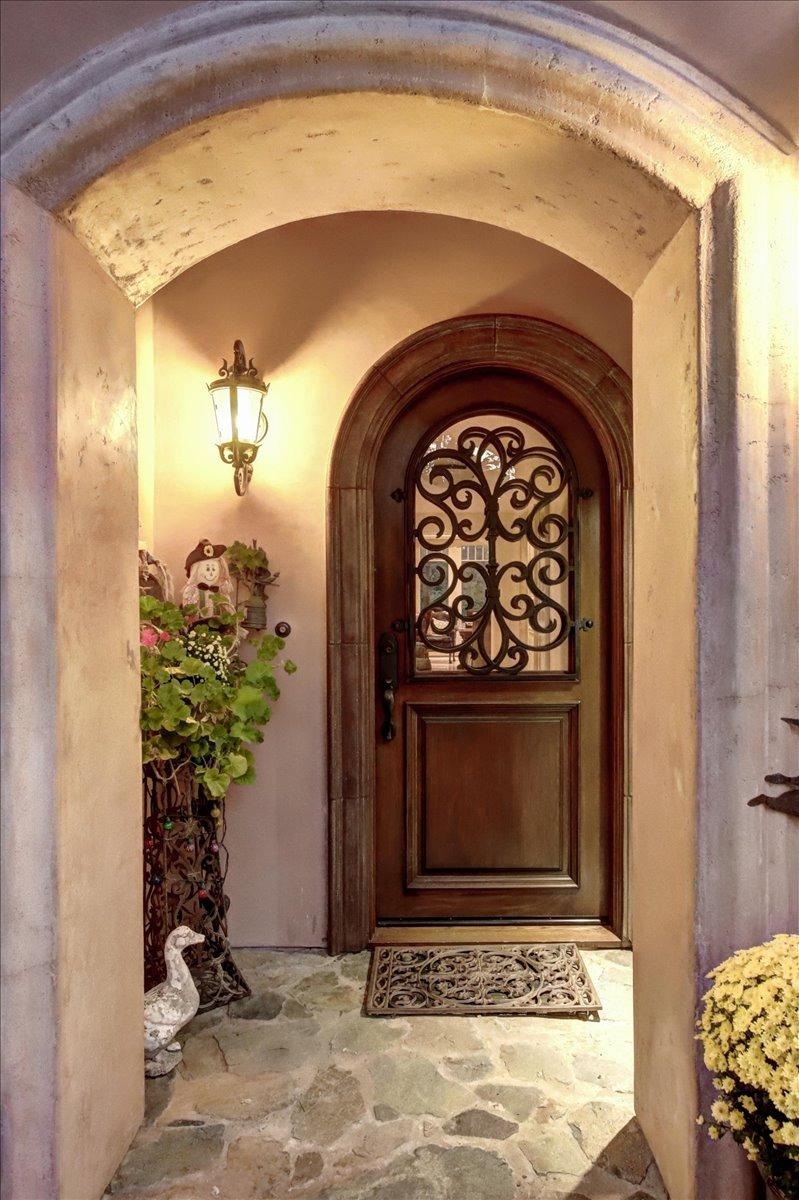 13629 Oak Forest Drive