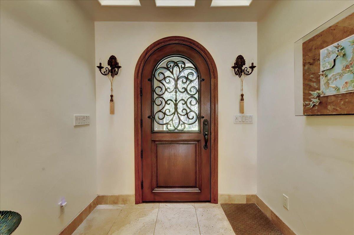 13629 Oak Forest Drive