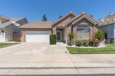 2205 Curzon Drive, Modesto, CA 95355 - MLS#: 225058533