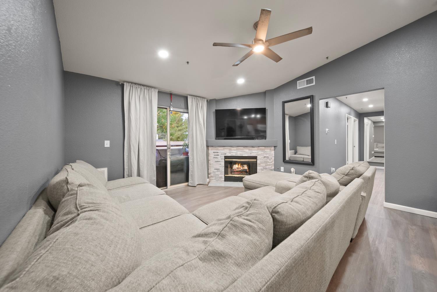 8020 Walerga Road 1102