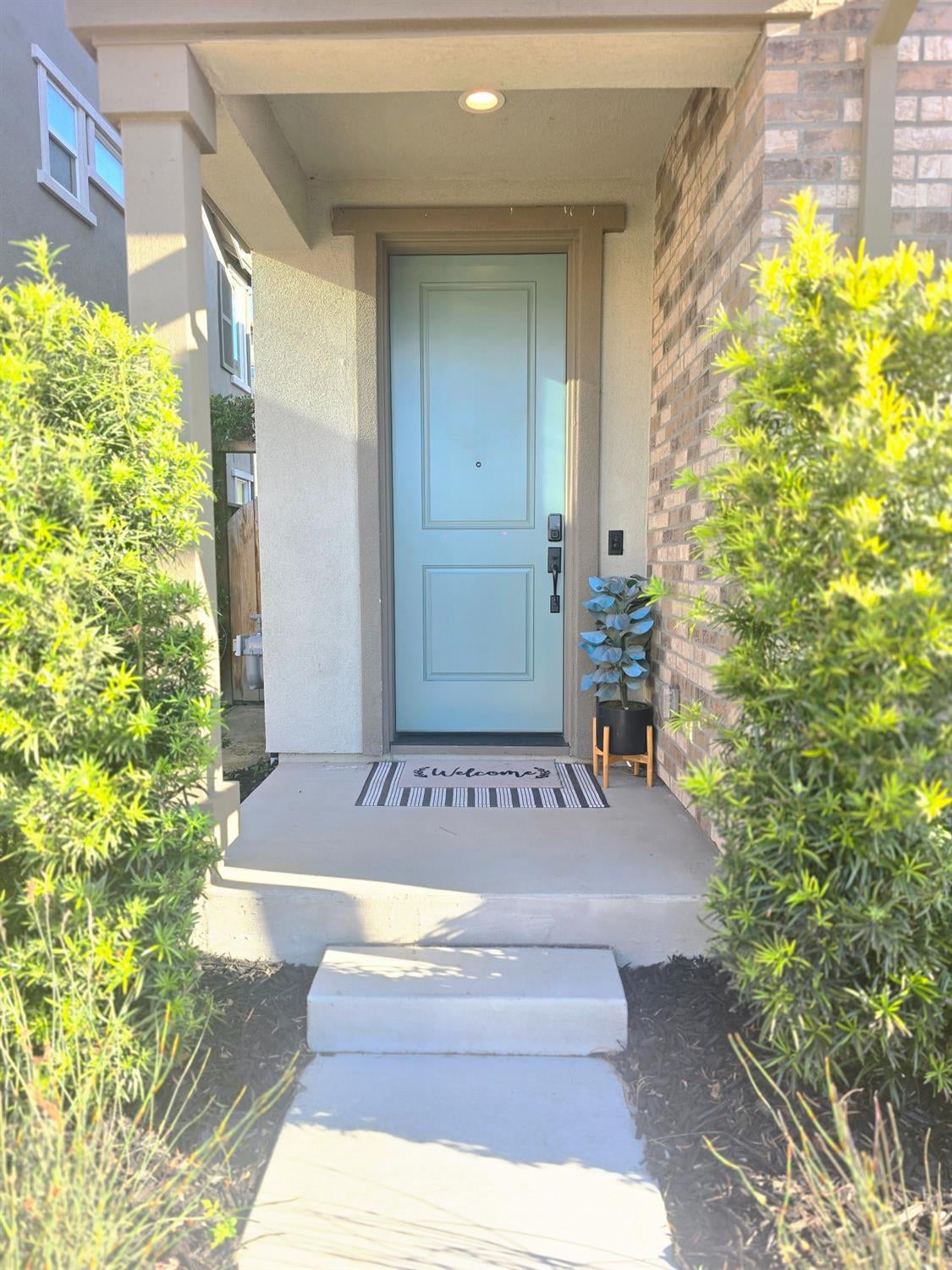98 E Calder Drive
