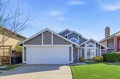 4809 Winter Oak Way Antelope CA 95843