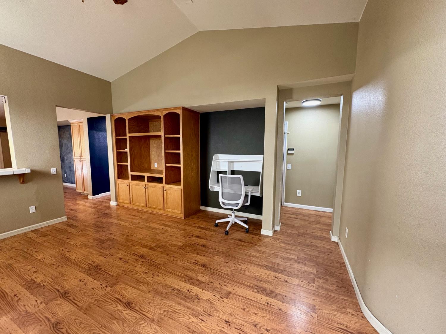2315 Gallery Drive